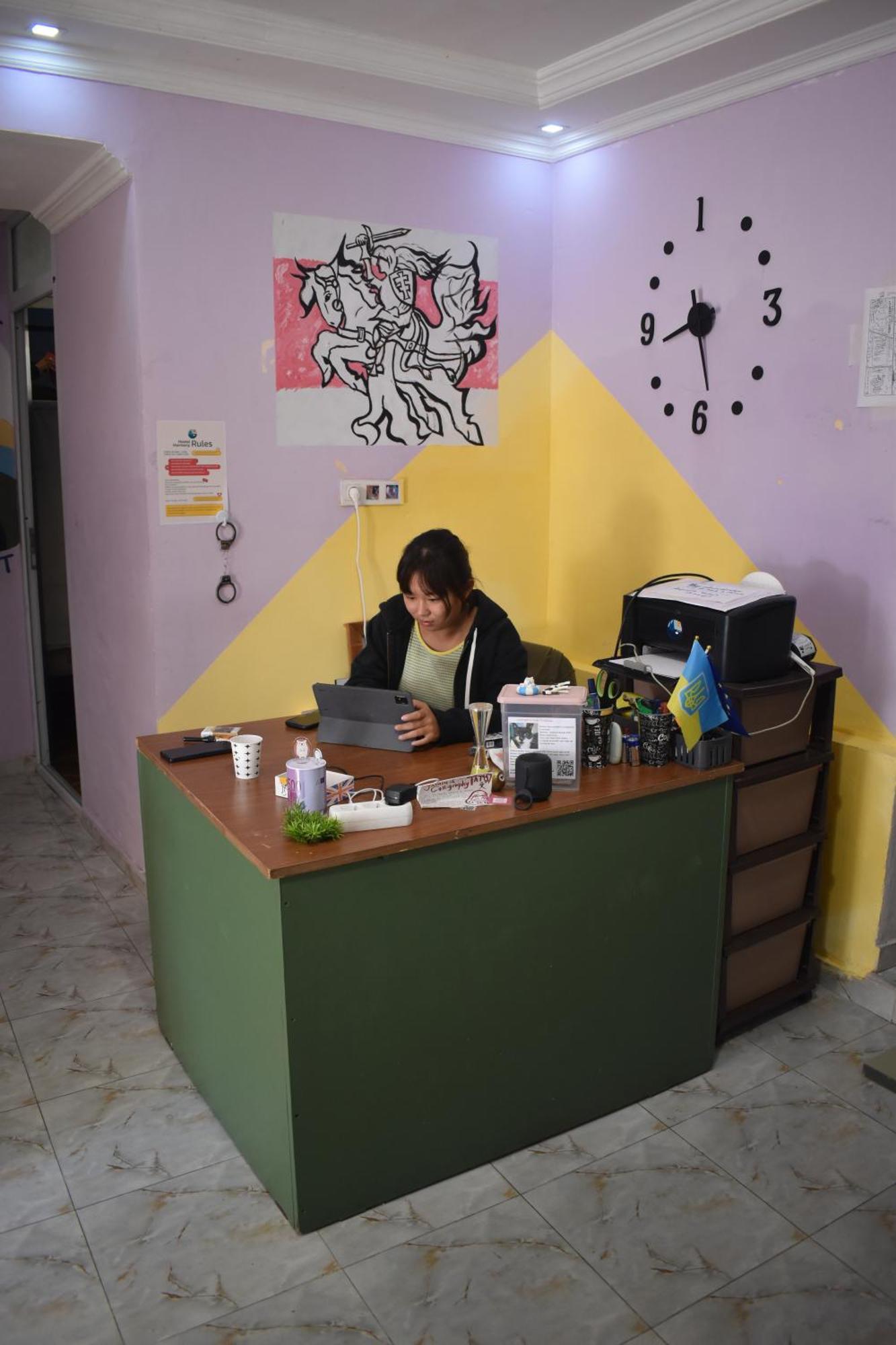 Harmony Backpackers Hostel バトゥーミ エクステリア 写真