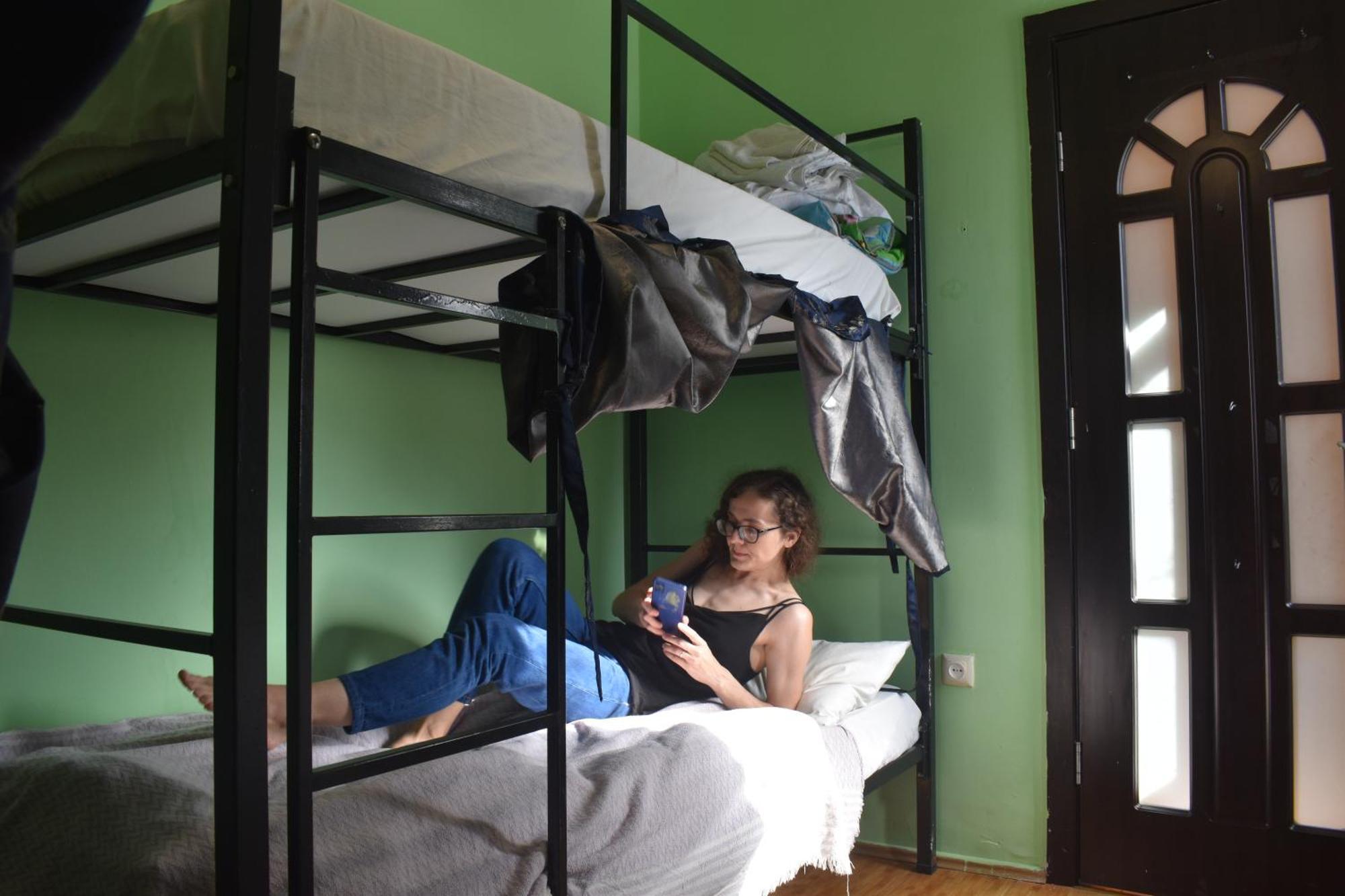 Harmony Backpackers Hostel バトゥーミ エクステリア 写真